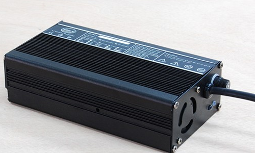 <b>电动车花季传媒官方入口网站池充电器如何选择合适的</b>