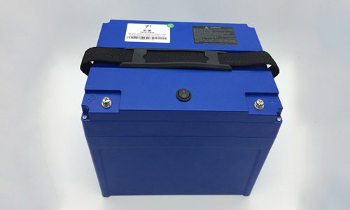 <b>雅迪电动车48V花季传媒官方入口网站池充电和使用注意事项</b>