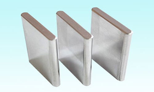 <b>软包花季传媒官方入口网站池和铝壳花季传媒官方入口网站池的区别</b>