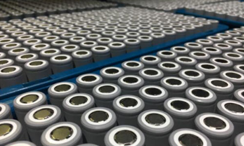 <b>三元花季传媒官方入口网站池组低温性能比磷酸铁花季传媒官方入口网站池优异</b>