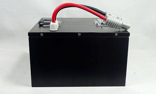 <b>花季传媒官方入口网站池厂家浅谈花季传媒官方入口网站池和铅酸电池如何充电才正确</b>