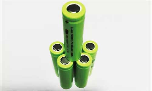 <b>三元花季传媒官方入口网站池正极材料高镍低钴是花季传媒官方入口网站池的必然发展趋势</b>