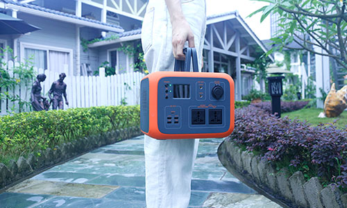 <b>购买户外便携式移动电源无从下手?还得看这几点！</b>